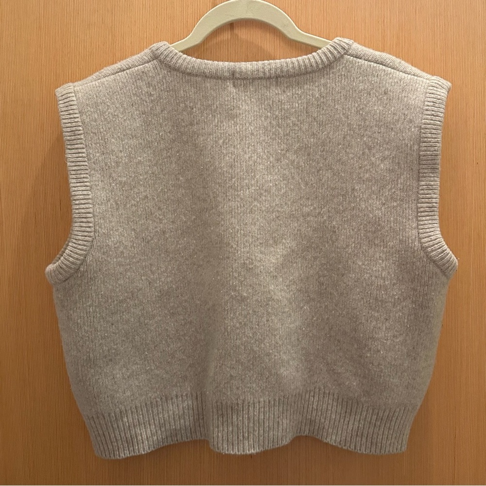 Cream Colored Cropped Wool Sweater Vest - Picture 2 of 4